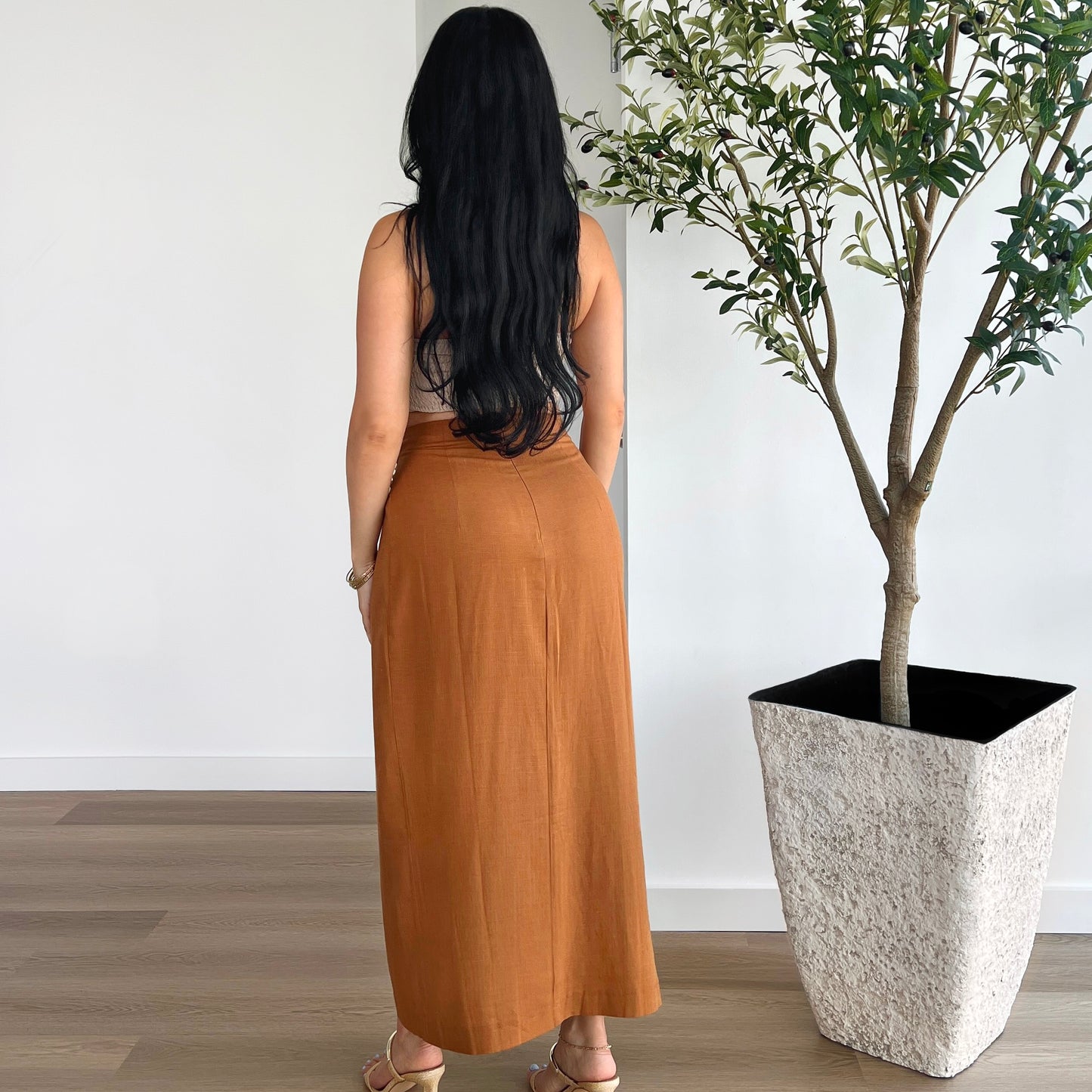 Slit Treasure Midi Skirt